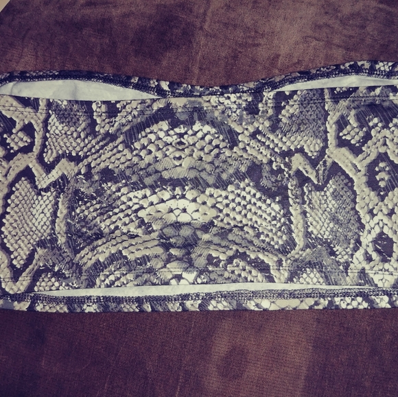 Decree Grey snakeskin print bandeau - Picture 3 of 3